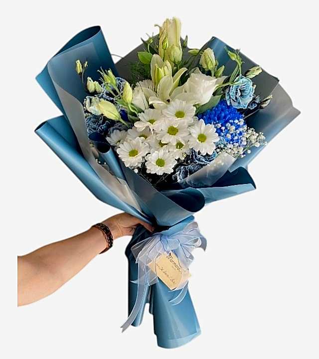 Mavi Beyaz Asalet Buketi