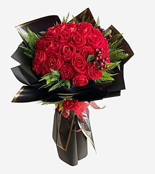 41 Adet Yapay Kırmızı Gül Buketi