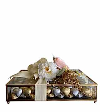 Cam Sandıkta Nişan Çikolatası