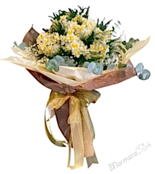 Kokulu Nergis Çiçeği Buketi