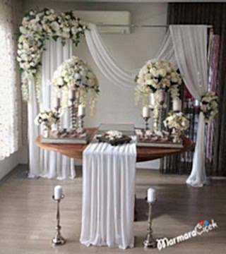 Gösterişli Nişan Masa Sunumu