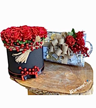 Yapay Çiçek Çikolata Seti